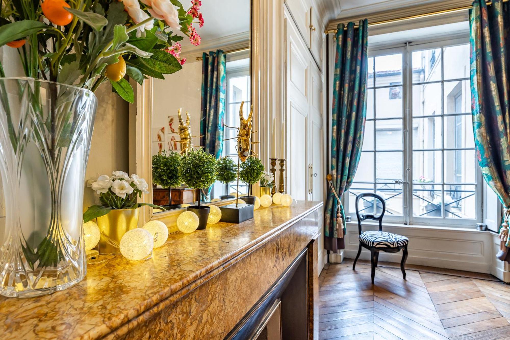 Appartement Haussmannien D'Artiste, Exception, Quai De Saone Balcon+Parking Lione Esterno foto